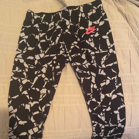 Nike leggings - Picture 1 of 3